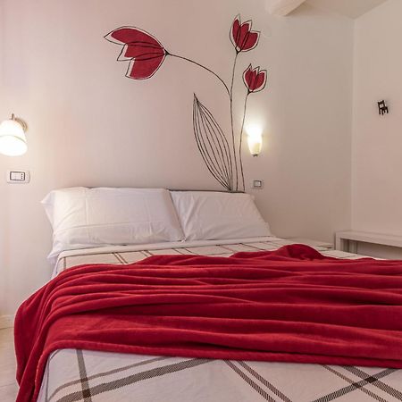Suite Modena Al Centro - Affitti Brevi Italia Екстер'єр фото