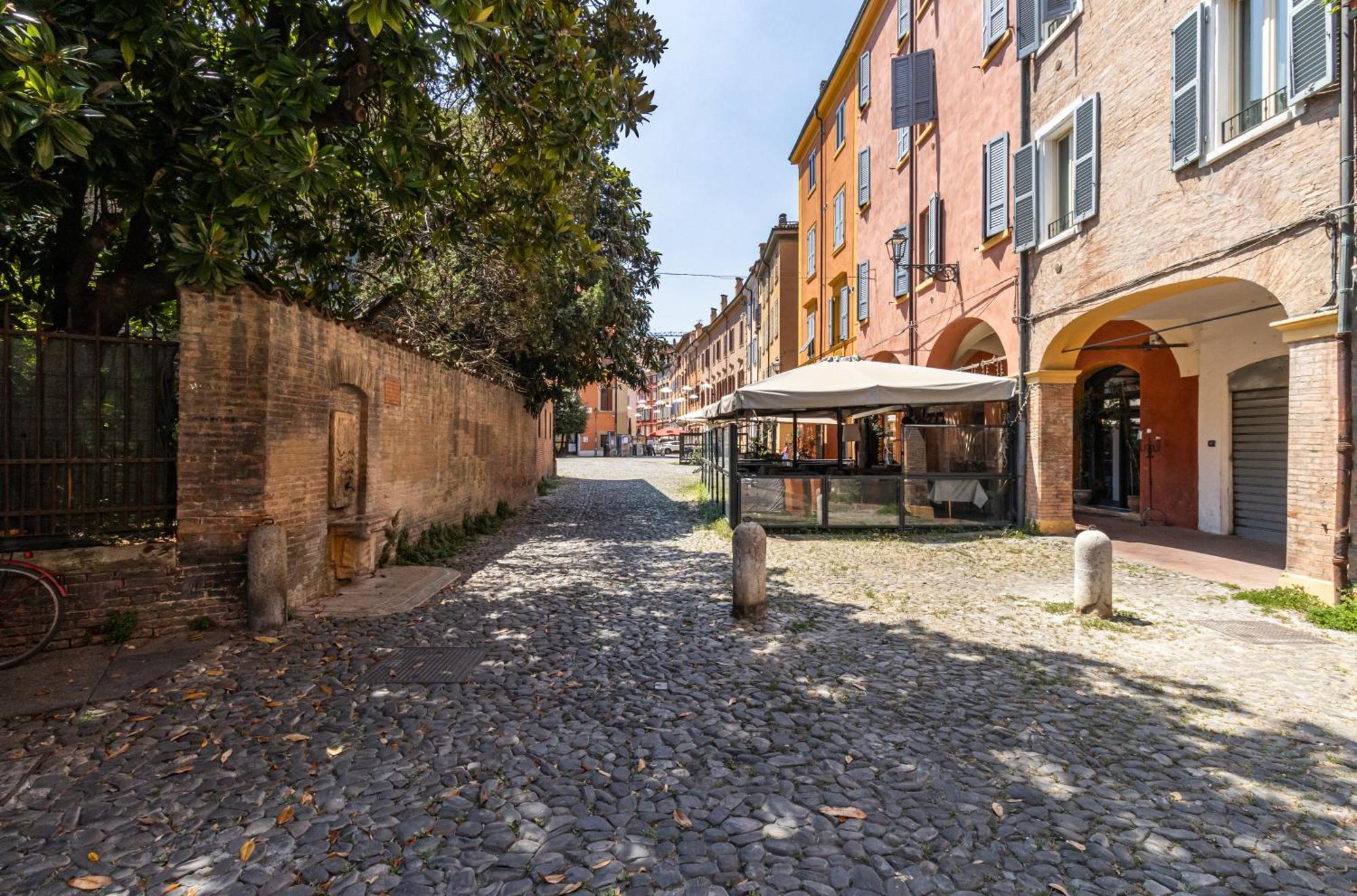 Suite Modena Al Centro - Affitti Brevi Italia Екстер'єр фото